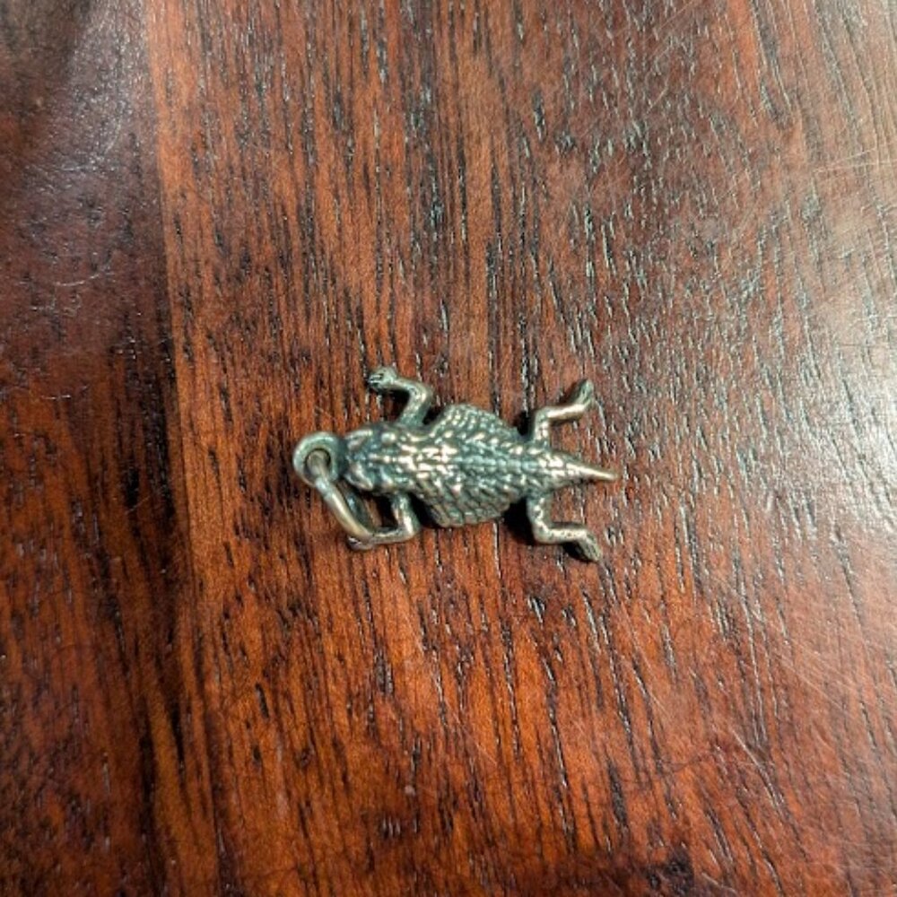 ❌Sold on eBay❌ RARE RETIRED James Avery Horned Toad Charm Sterling Silver - Picture 2 of 3